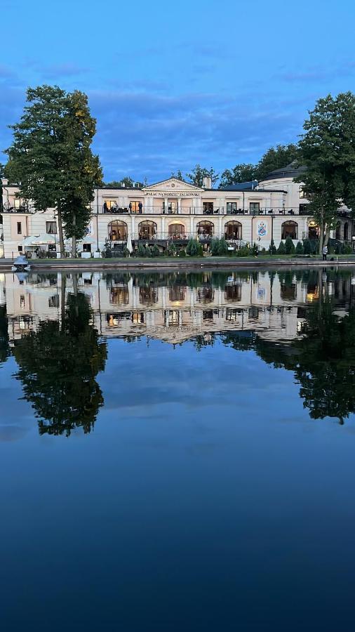 Uzdrowisko Sanatorium Augustow Palac Na Wodzie Falkowski Екстериор снимка